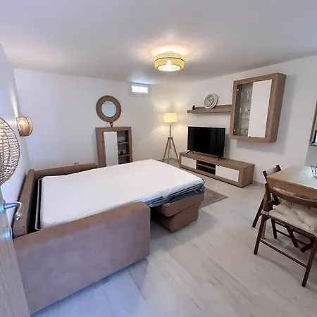 Casa Con Ampio Terrazzo - Casa Bea